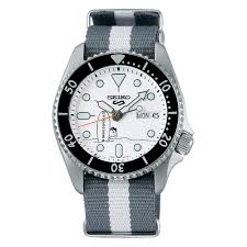 SEIKO 5 SPORT SRPK25K1 L.E. SNOOPY