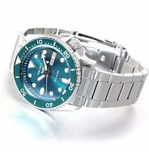 Carica l&#39;immagine nel visualizzatore di Gallery, SEIKO 5 SPORT SRPD61K1